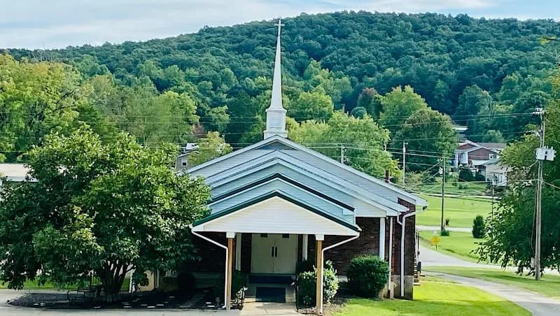 View of Cedar Grove Baptist Church in Shepherdsville, KY