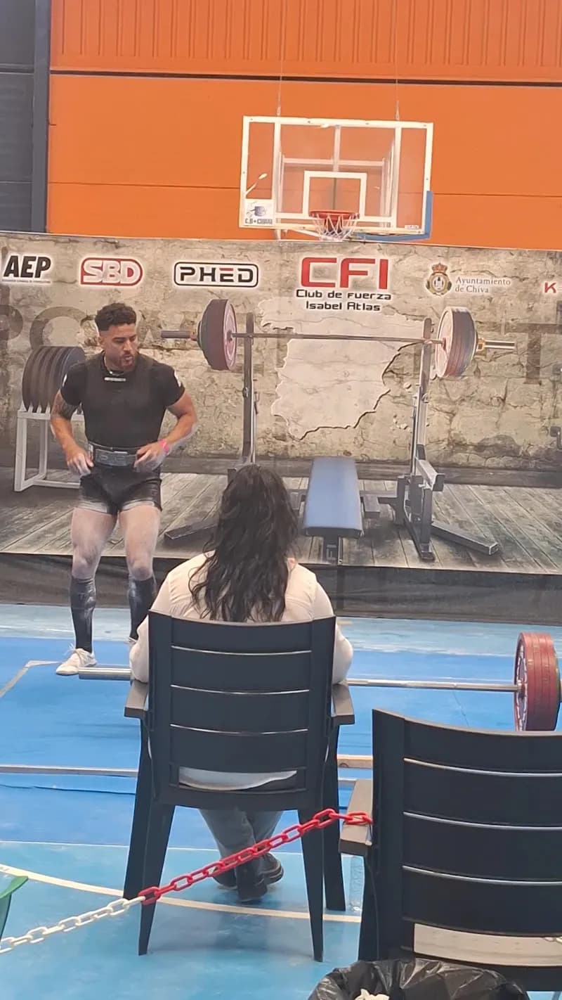 View of Centro Deportivo Municipal de Chiva in Chiva, V