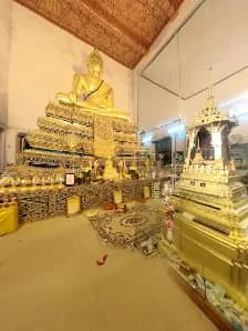 View of Chaloem Phra Kiat Forest Park in Ari, BKK