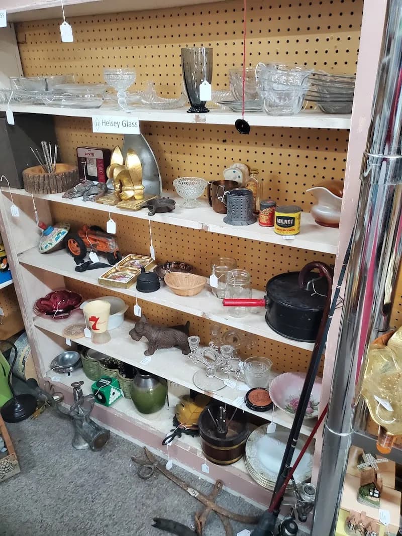 View of Cherry's Chouteau Mall in Cherry Street, OK