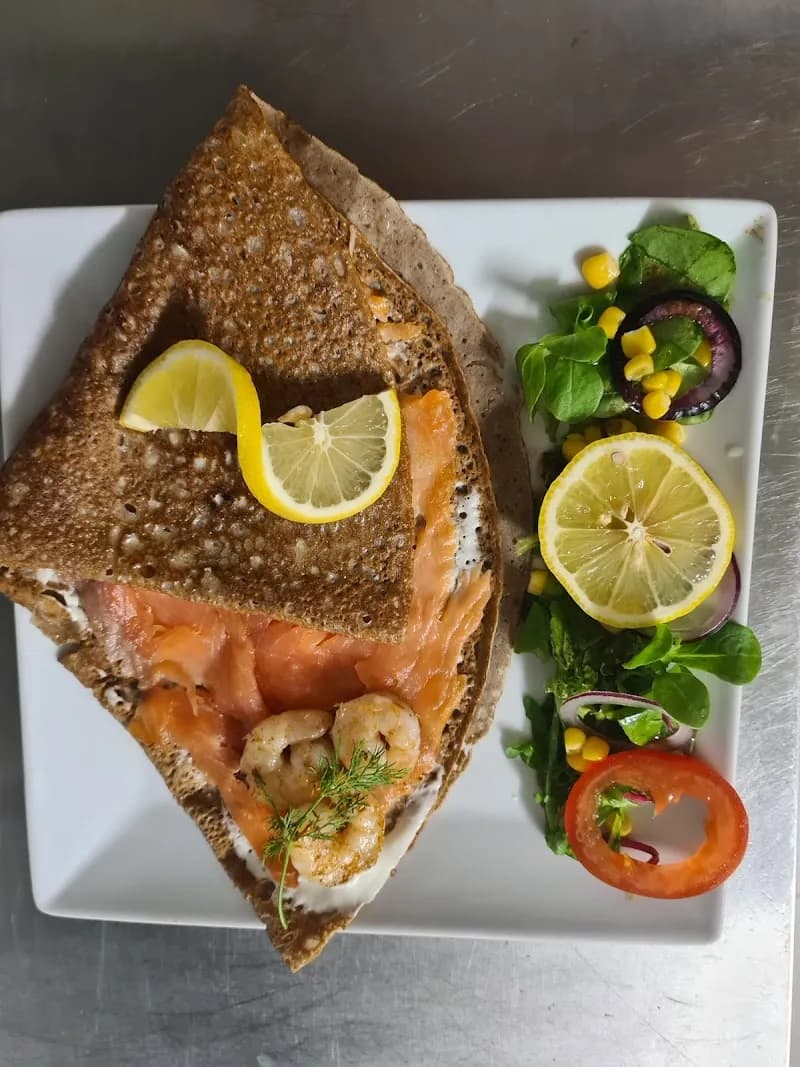 View of Crêperie du Vieux Melun in Melun, IDF