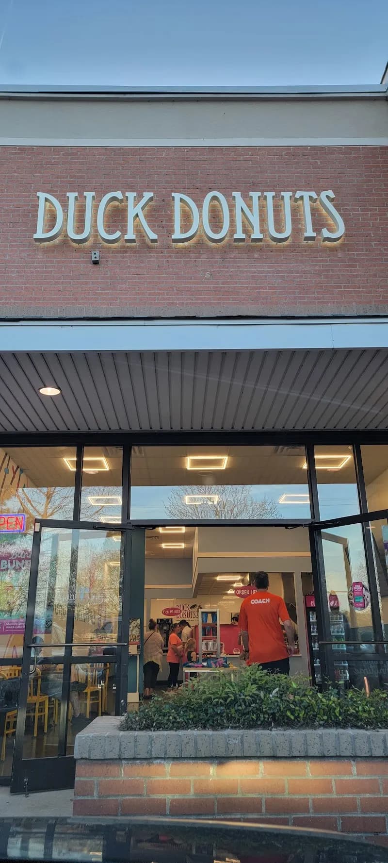 Donut Palace Germantown cafe in East Shelby County, TN