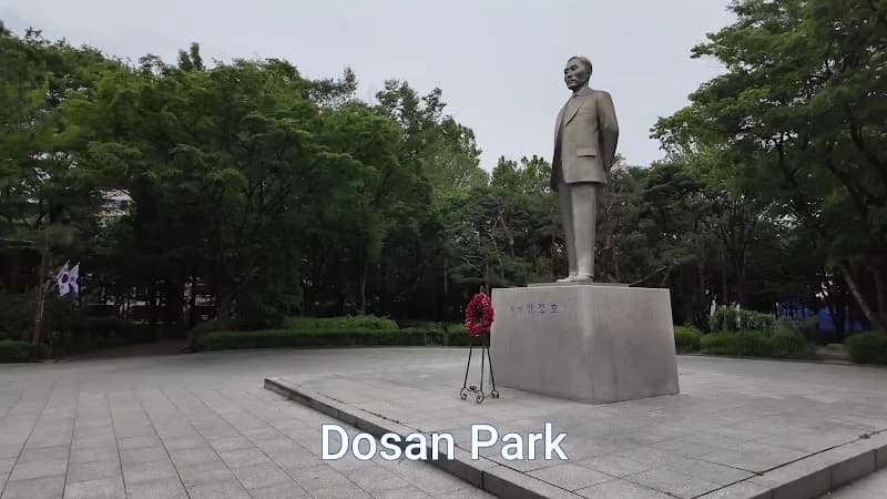 View of Dosan Park in Apgujeong, SE