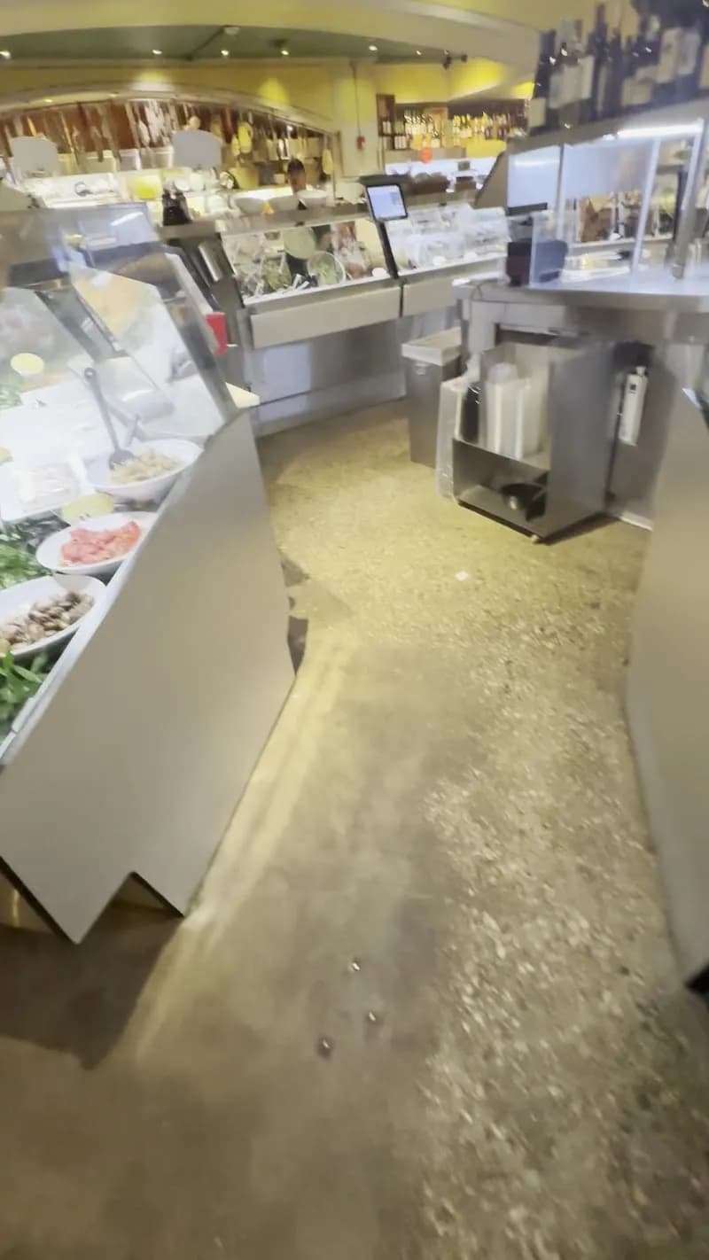 View of Eatzi’s Market & Bakery in University Park, TX