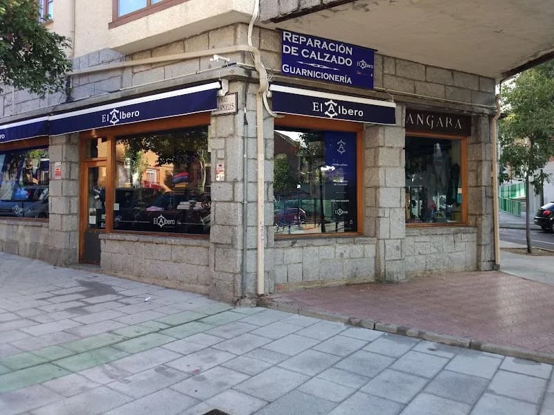 El Albero womens clothing store in Torrelodones, Madrid