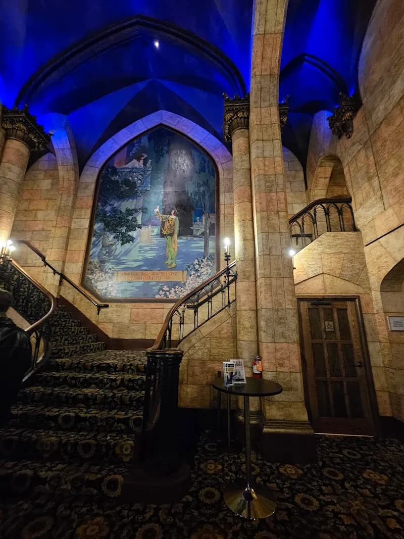 View of Elsinore Theatre in Salem, OR