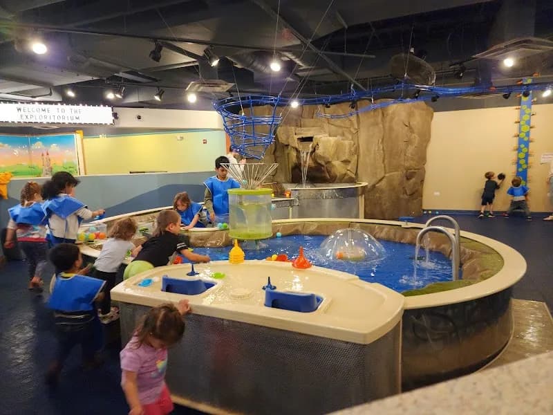 View of Exploritorium in Skokie, IL