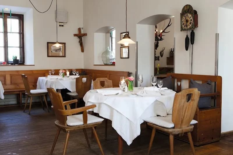 Family Restaurant Zum Schloss restaurant in Elsbethen, Salzburg