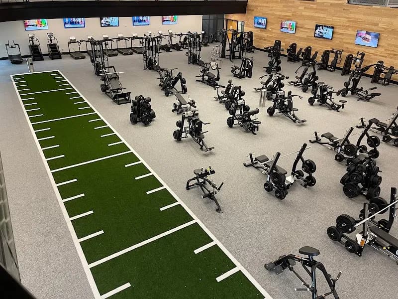 Farmers Branch Community Recreation Center gym in Farmers Branch, TX