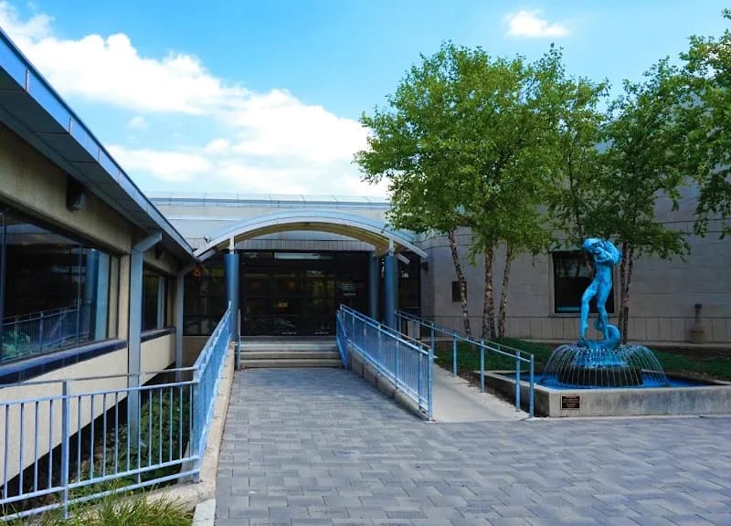 Farmington Community Library - Farmington Hills Location library in Farmington Hills, MI