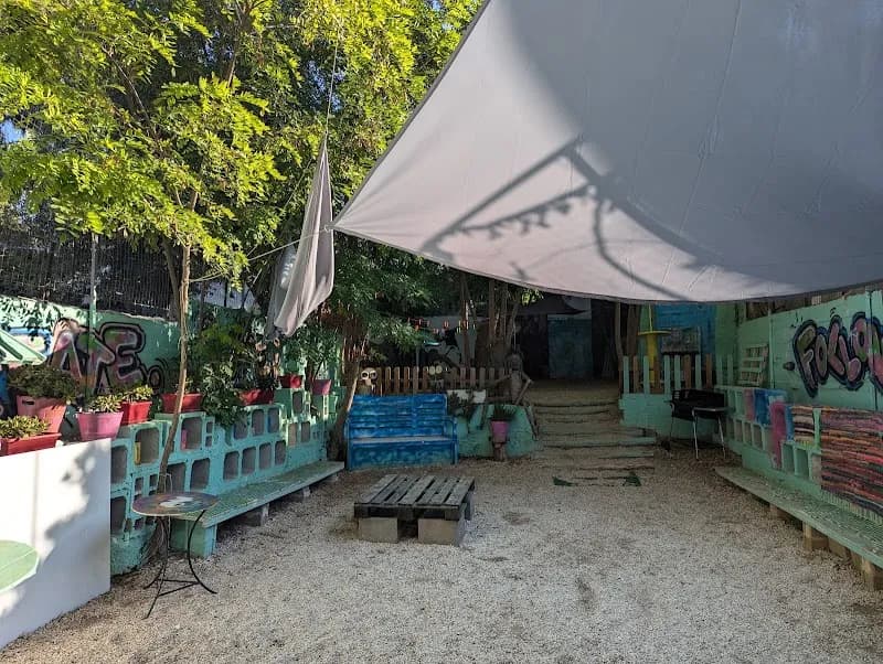 View of Follow Your Art in Melissia, AT