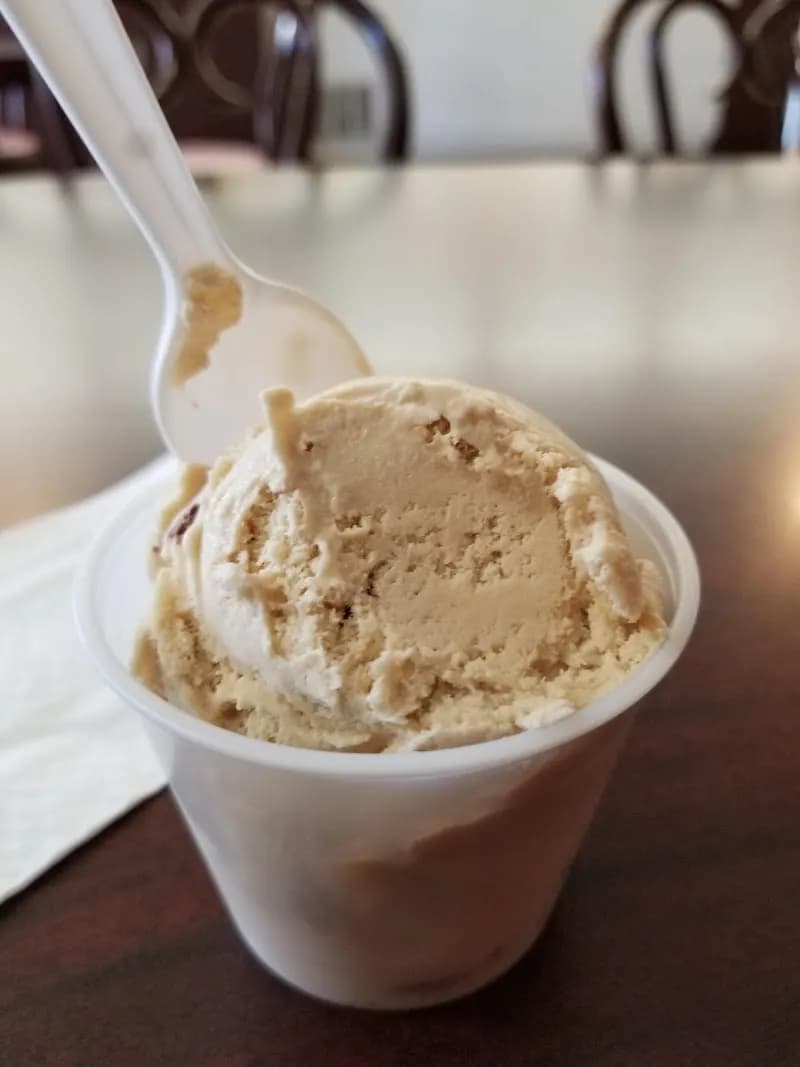 View of Fosselman's Ice Cream in San Marino, CA