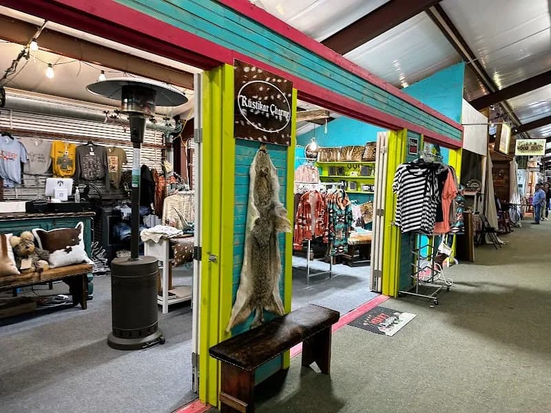 Fredericksburg Trade Days flea market in Fredericksburg, TX