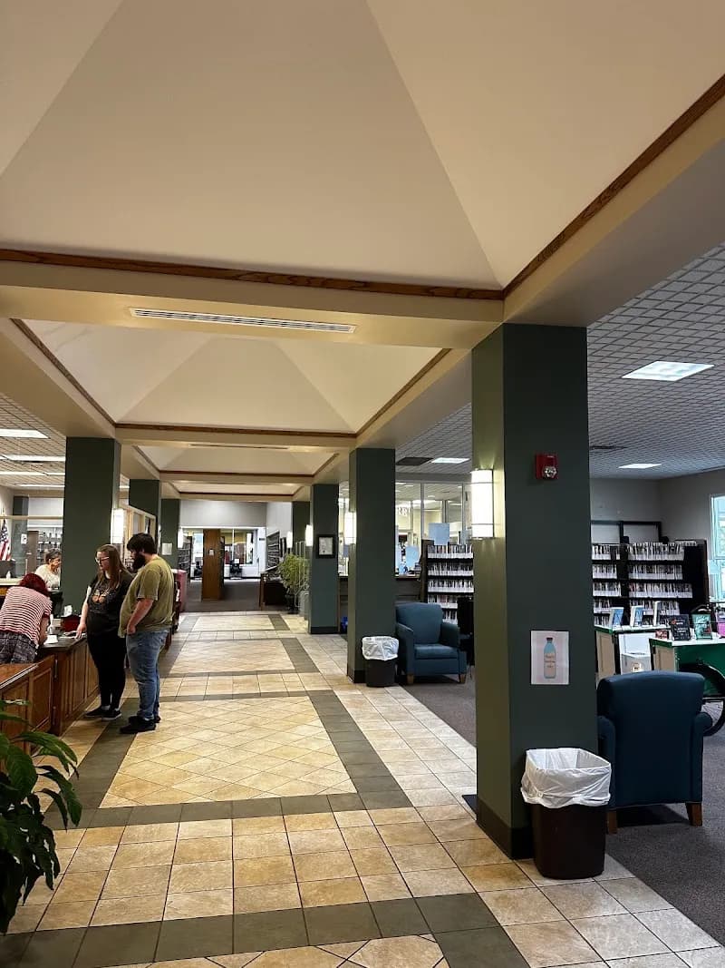 View of Gadsden Public Library in Gadsden, AL