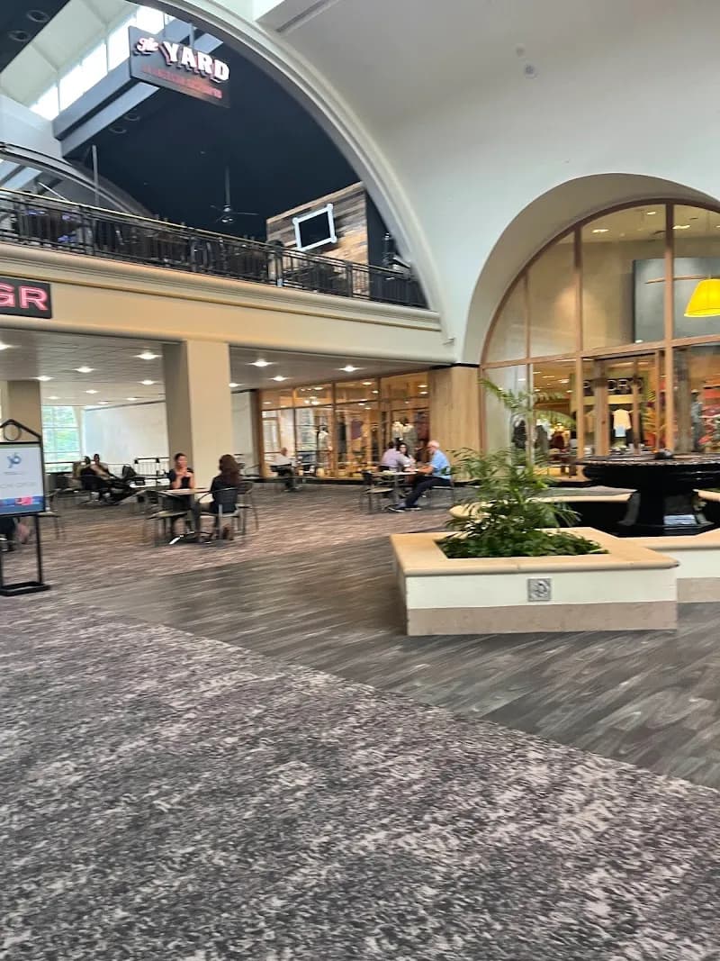 Galleria of Mt. Lebanon shopping mall in Mount Lebanon, PA