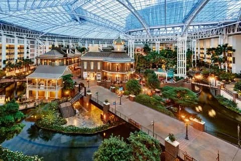 Gaylord Opryland Resort & Convention Center hotel in Nashville, TN