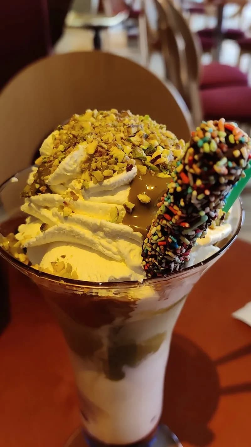 View of Gelateria Dolcevita in Noale, VE