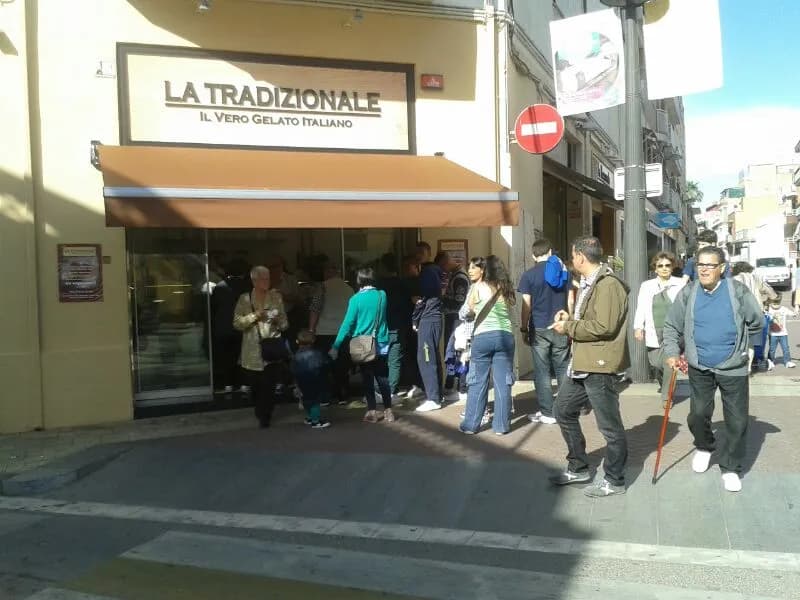 Gelateria La Geleca ice cream in Gavà, CT