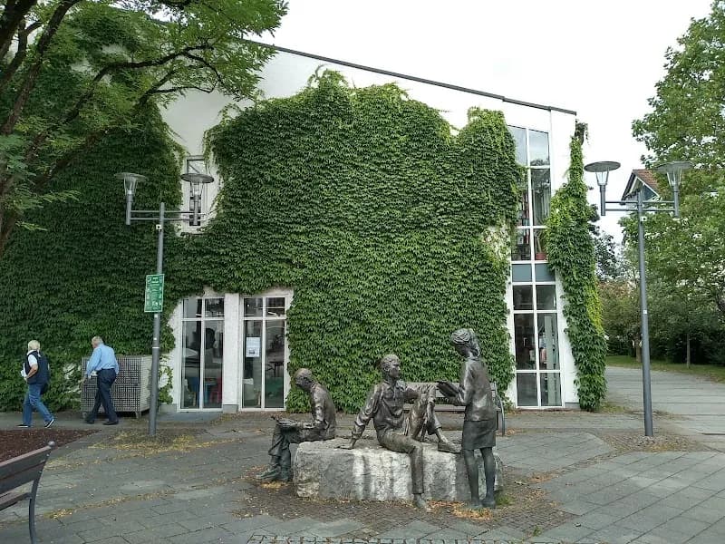 View of Gemeindebücherei Unterhaching in Unterhaching, BY
