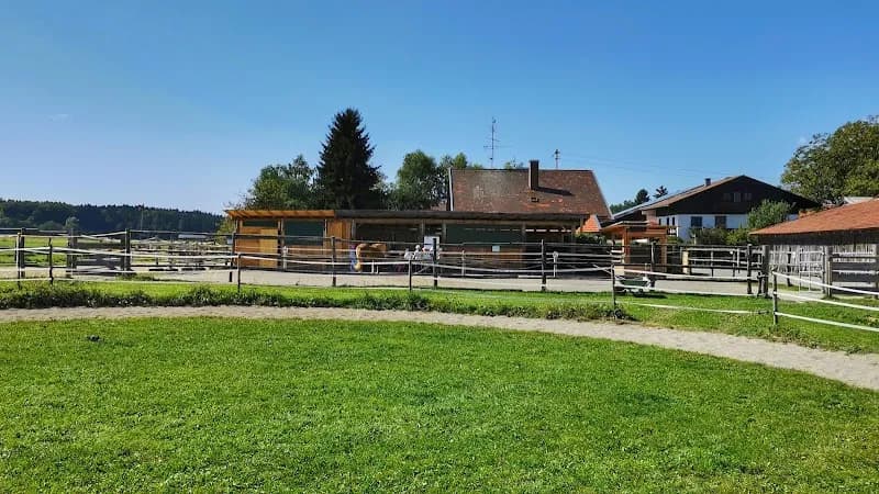 Grünwald Pony Farm farm in Grünwald, BY