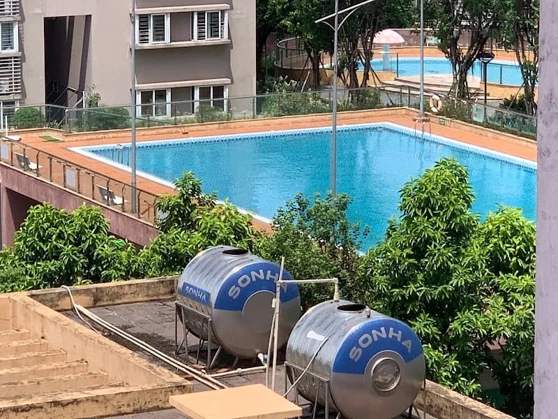 Green Swim Club Swimming Pool - Vietnam Hung Urban Area CT17 swimming pool in Long Biên, HN