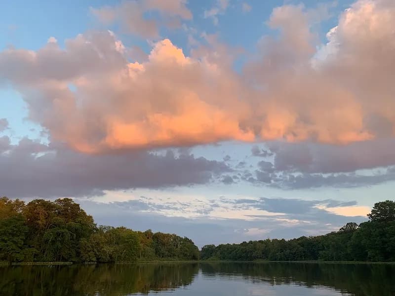 Grovers Mill Pond lake in Princeton, NJ