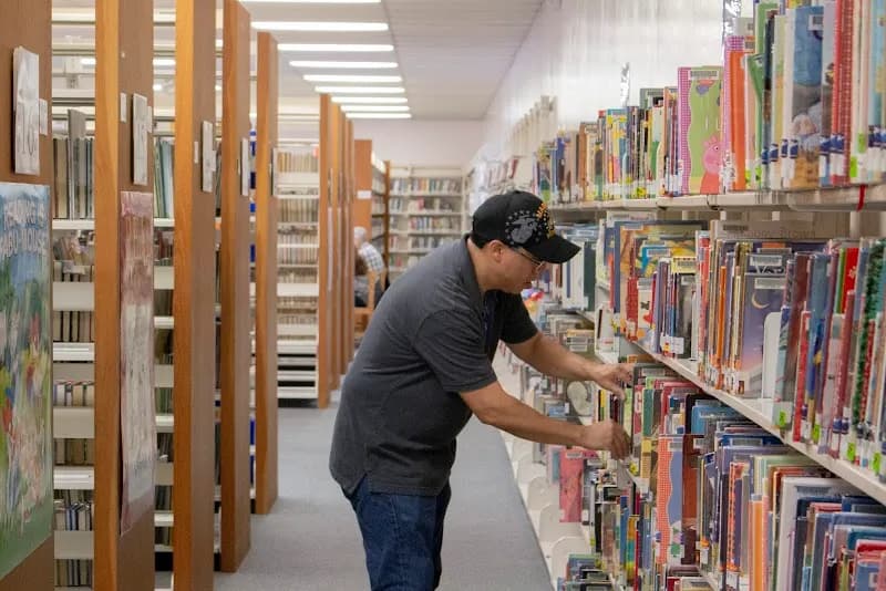 Harris County Public Library - Spring Branch Memorial Library library in Memorial, TX
