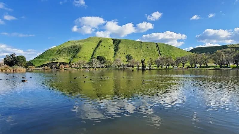View of Hart Memorial Park in Bakersfield, CA