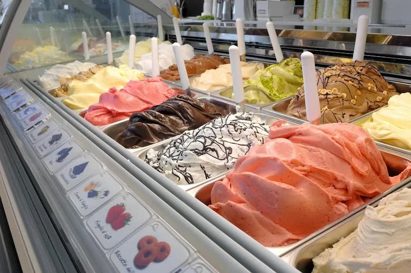 View of Heladería Artesanal La Nevería in San Sebastián de los Reyes, Madrid