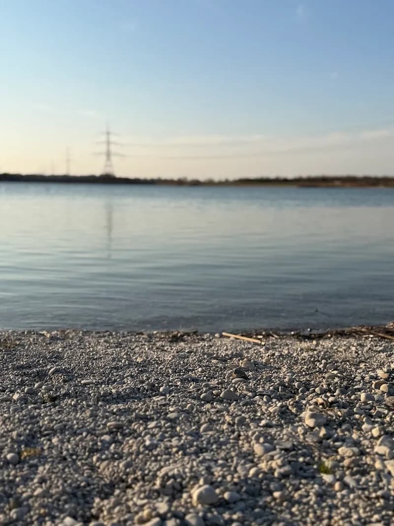 View of Hollerner See in Unterhaching, BY