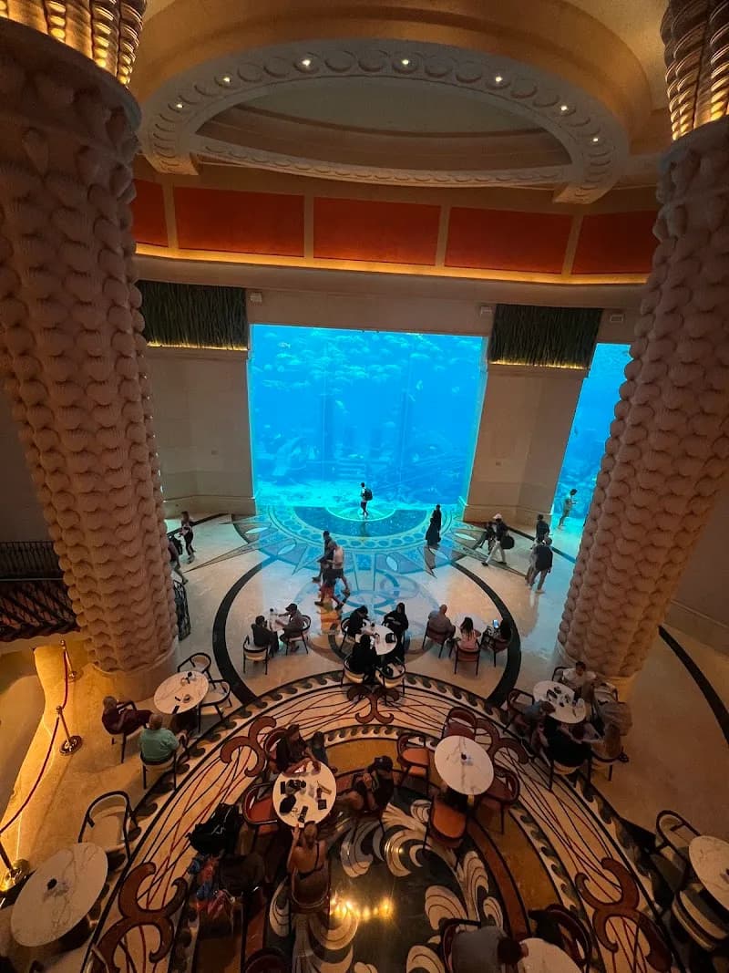 Hotel Aquarium - Atlantis, The Palm aquarium in Palm Jumeirah, Dubai