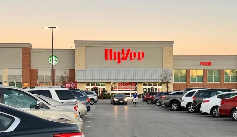 Hy-Vee Grocery Store grocery store in Lee's Summit, MO