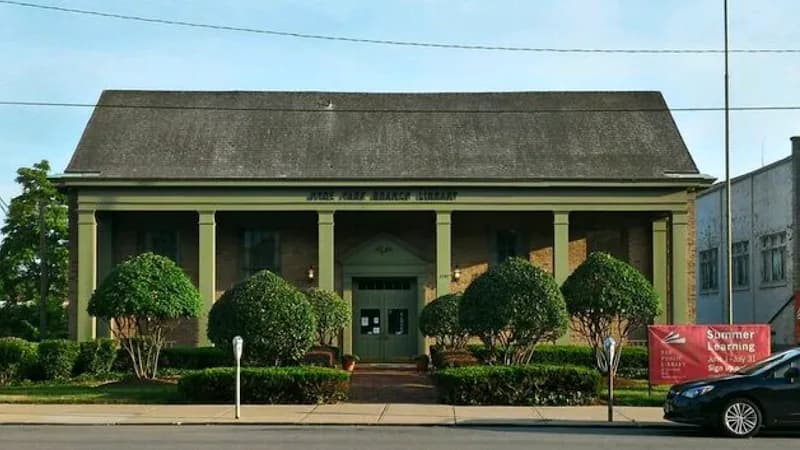 View of Hyde Park Branch Library in Hyde Park, OH