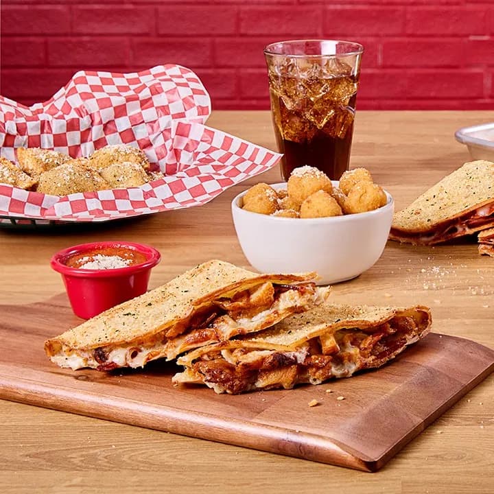 View of Imo's Pizza in St. Louis, MO