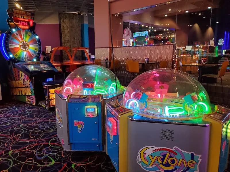 View of iT'Z Houston in Memorial, TX