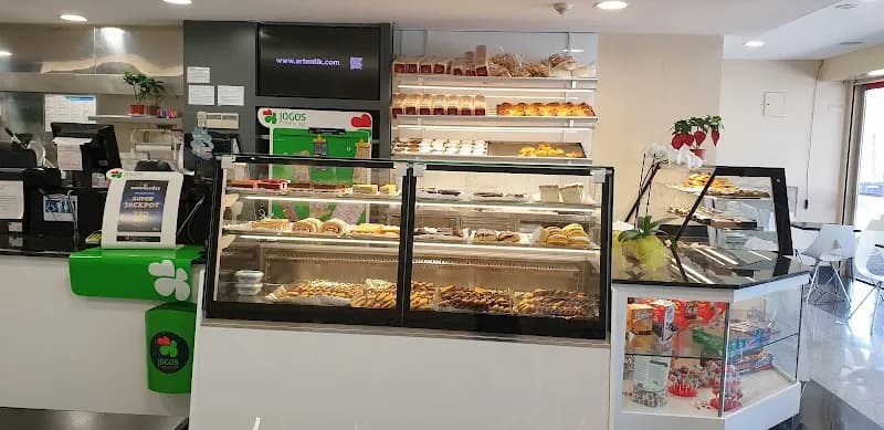 Jóia da Maia-Padaria e Pastelaria, Gelataria e Snack-Bar Bakeries in Maia Centro, Porto