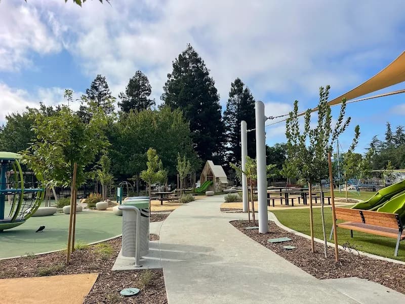 View of Jollyman Park in Cupertino, CA