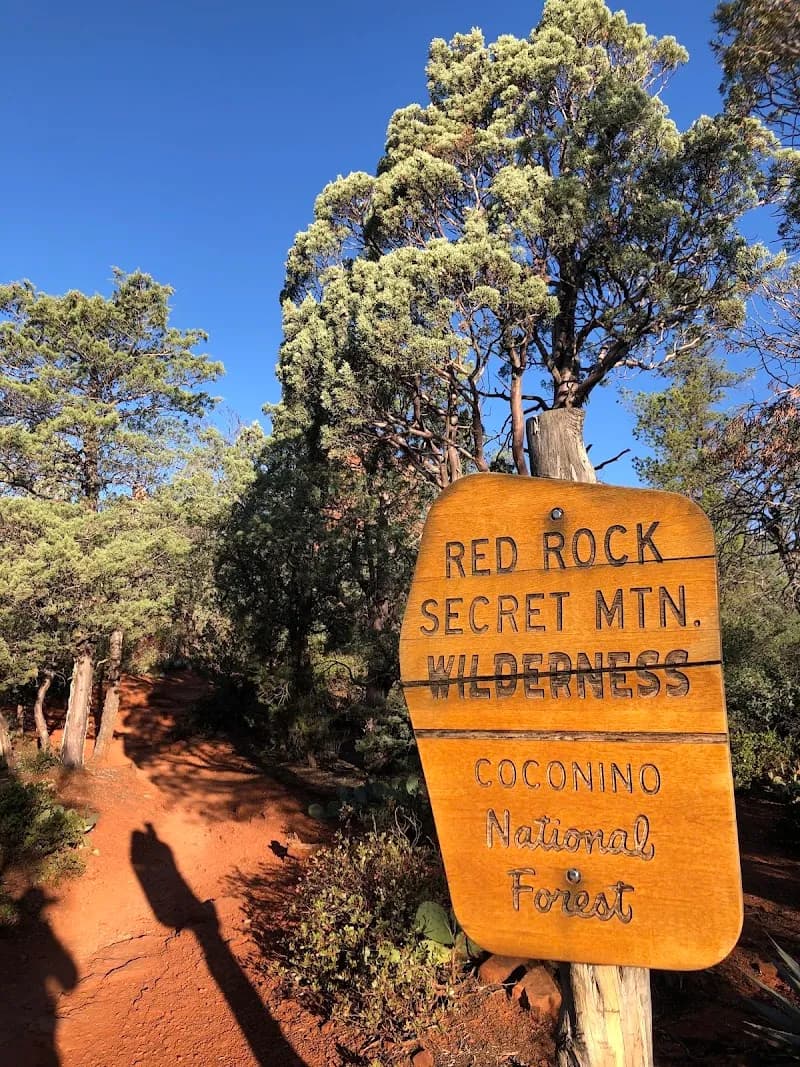 View of Jordan Road Trailhead in Sedona, AZ
