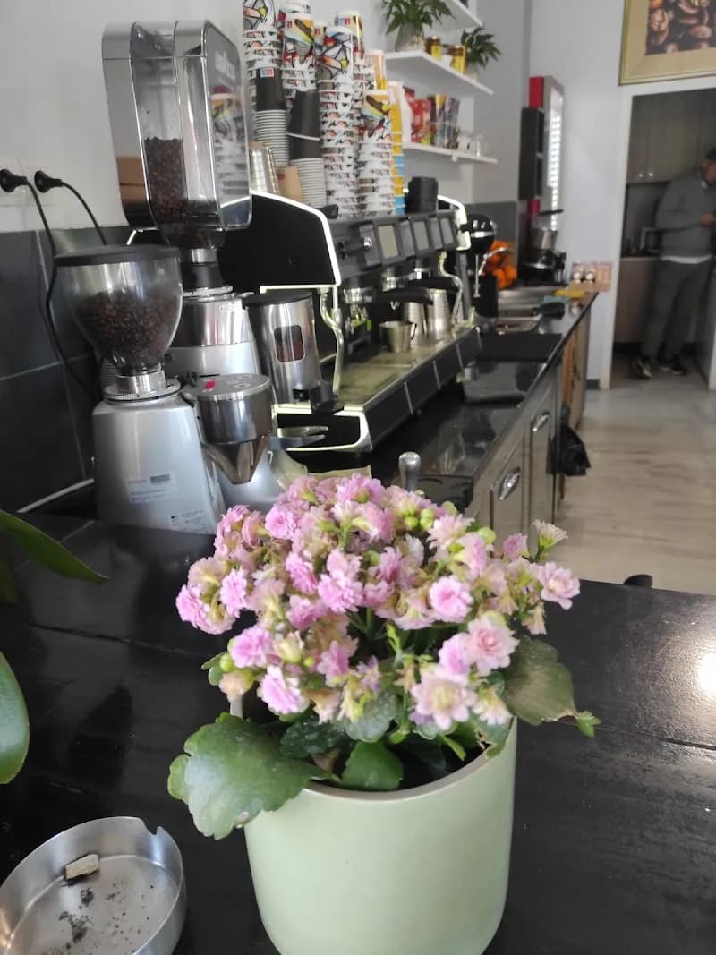 View of Kafeneio Melissia in Melissia, AT