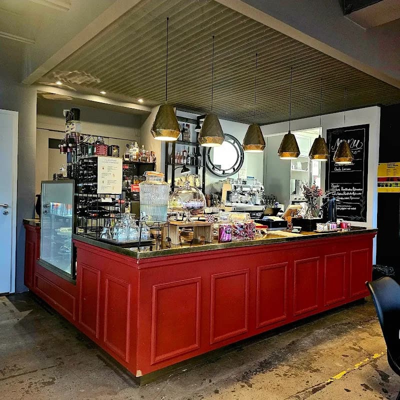 Kaffi Kú cafe in Hafnarfjörður, CR