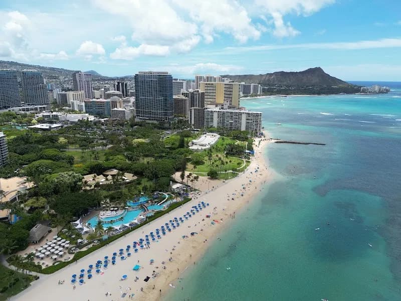 View of Kahanamoku Beach in Waikiki, HI