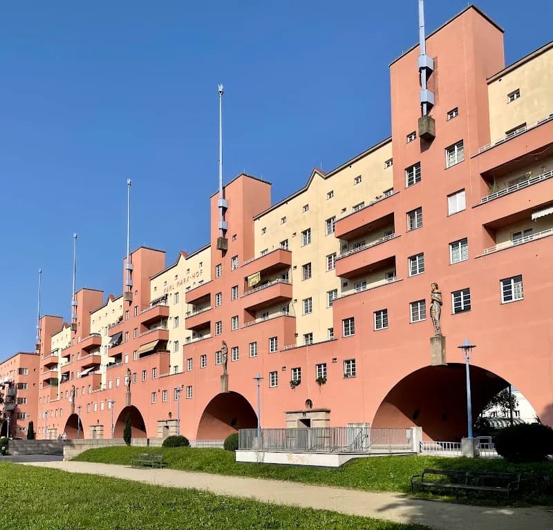 Karl Marx-Hof tourist attraction in Vienna, W