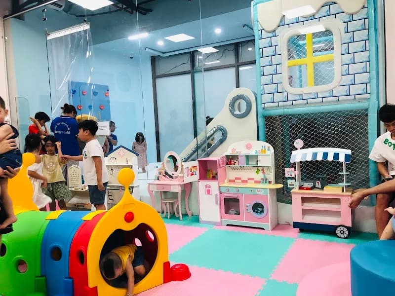 Khu vui chơi Funny World amusement center in Từ Liêm, HN