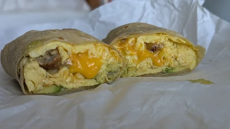 View of Kono's Cafe in Pacific Beach, CA