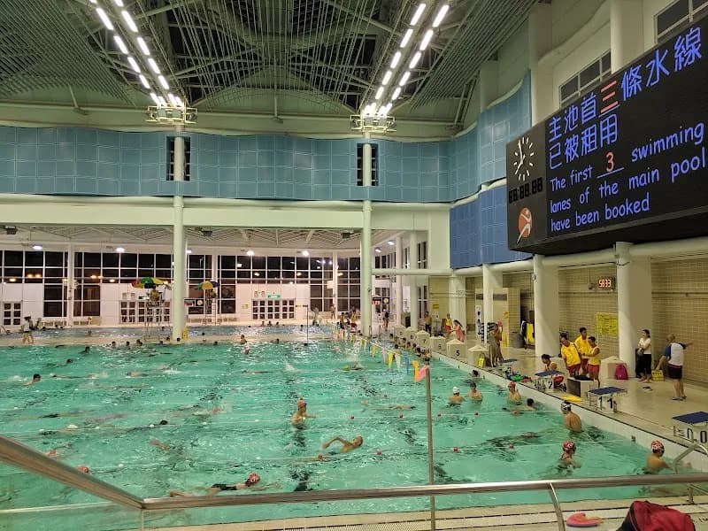 Kowloon Park Swimming Pool swimming pool in Hung Hom, HK