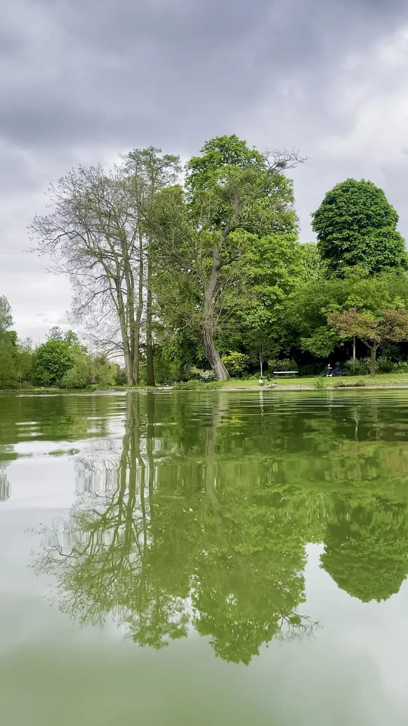 View of Lac Daumesnil in Vincennes, IDF