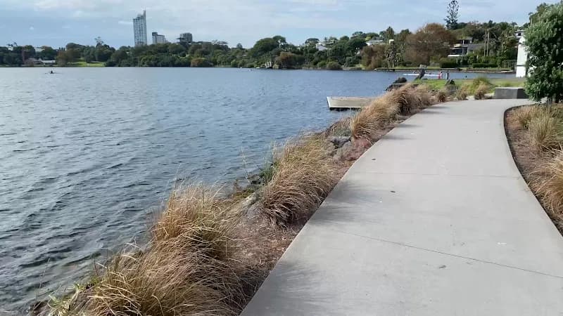 View of Lake Pupuke in Takapuna, AKL