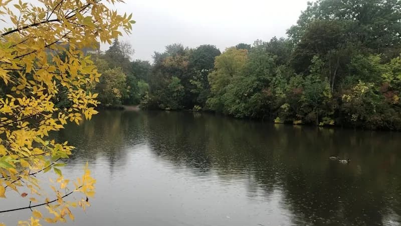 View of Lake Wabukayne Park in Mississauga, ON