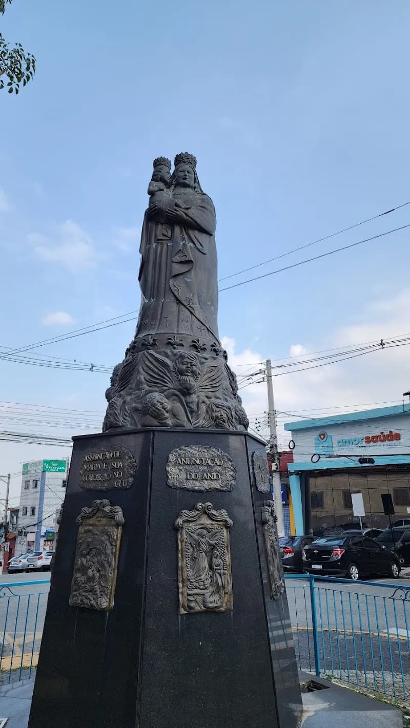 View of Largo da Praça da Matriz de Itapecerica da Serra in Itapecerica da Serra, SP