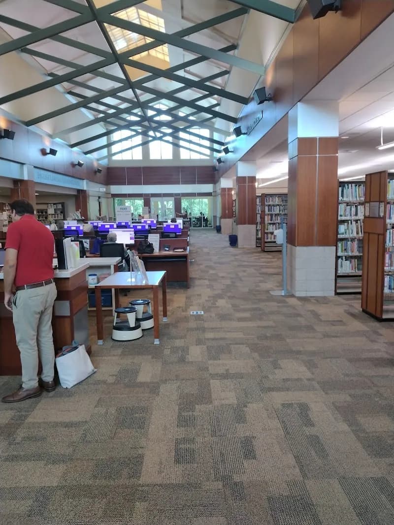 View of Largo Public Library in Largo, FL